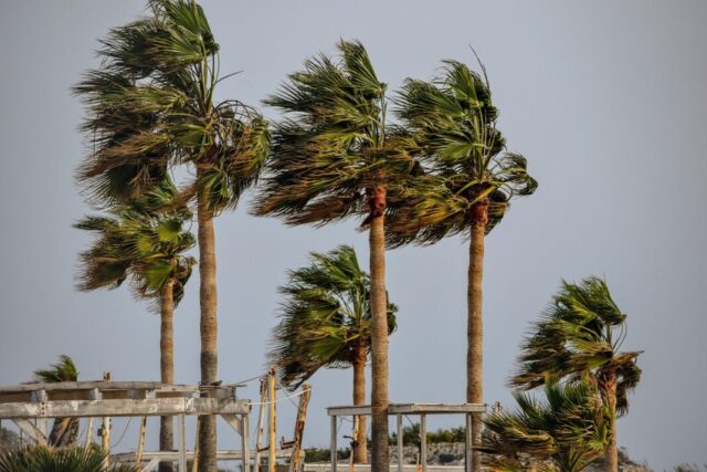 ΚΙΤΡΙΝΗ ΠΡΟΕΙΔΟΠΟΙΗΣΗ: Ραγδαία αλλαγή του καιρού- Θυελλώδεις ανέμους έως 10 μποφόρ