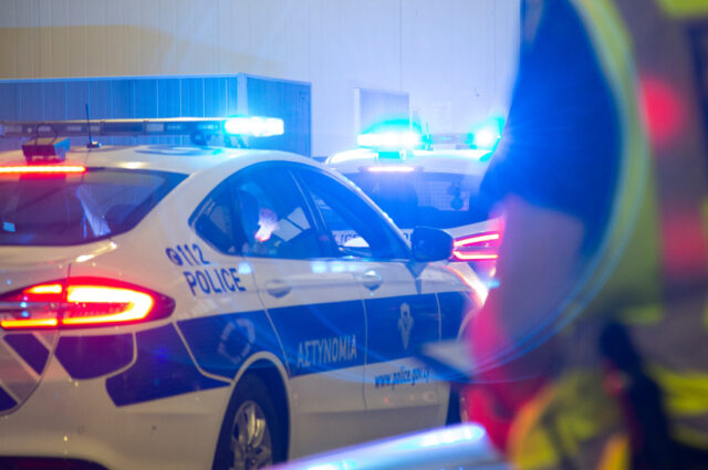 ΛΑΡΝΑΚΑ: Άγρια καταδίωξη από την Αστυνομία – 38χρονος οδηγός κτύπησε σε περιπολικό ΛΑΡΝΑΚΑ: Άγρια καταδίωξη από την Αστυνομία – 38χρονος οδηγός κτύπησε σε περιπολικό