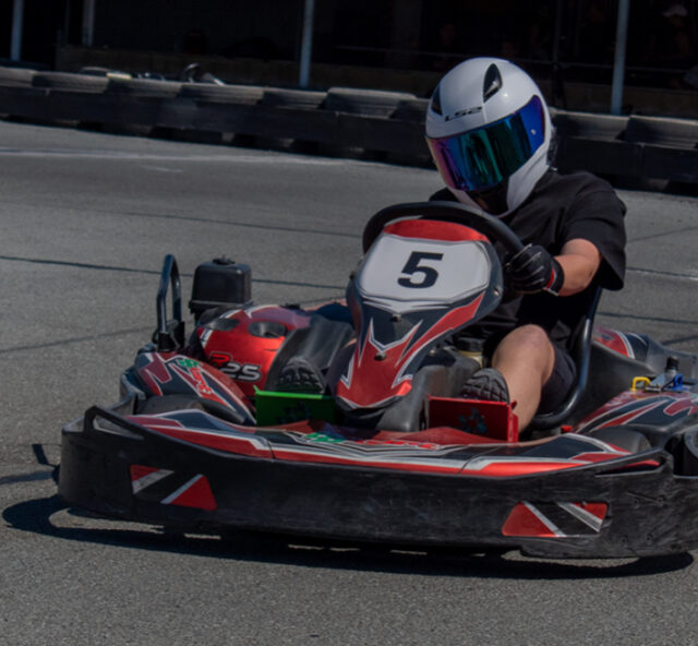 Αδρεναλίνη και ταχύτητα στο Need 4 Speed Go-Karting Limassol Center