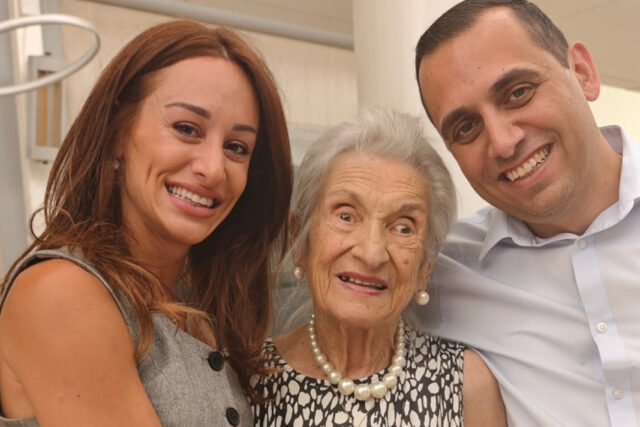 ΑΥΡΑ ΚΝΑΗ: Έφυγε από τη ζωή η πρώτη Κύπρια αναισθησιολόγος – Την αποχαιρετά ο βουλευτής Ανδρέας Αποστόλου ΑΥΡΑ ΚΝΑΗ: Έφυγε από τη ζωή η πρώτη Κύπρια αναισθησιολόγος – Την αποχαιρετά ο βουλευτής Ανδρέας Αποστόλου