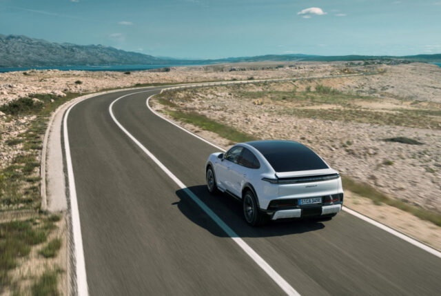 Cayenne-Coupe-Electric-1.jpg