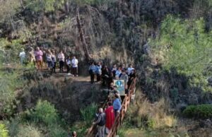 Θεία Λειτουργία και περιφορά εικόνας του Χρυσοσώτηρος στον Δελίκηπο