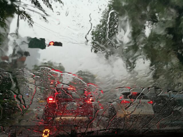 kammy27-heavy-rains-2370689_1920.jpg