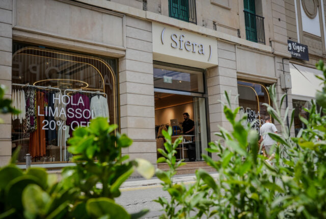 Το fashion brand Sfera ανοίγει νέο flagship κατάστημα στην οδό Ανεξαρτησίας στη Λεμεσό Το fashion brand Sfera ανοίγει νέο flagship κατάστημα στην οδό Ανεξαρτησίας στη Λεμεσό