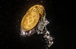 Bitcoin: Πωλήσεις 2,4 δισ. δολαρίων από τους πιο πιστούς επενδυτές προκαλούν συναγερμό