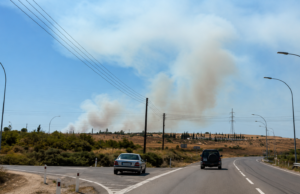 Αστυνομία: Προτροπή για αποφυγή διακινήσεων προς την περιοχή της πυρκαγιάς στην επαρχία Λάρνακας
