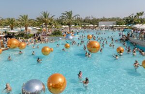 Wet Glam Summer Poolside Series στο City of Dreams Mediterranean στη Λεμεσό