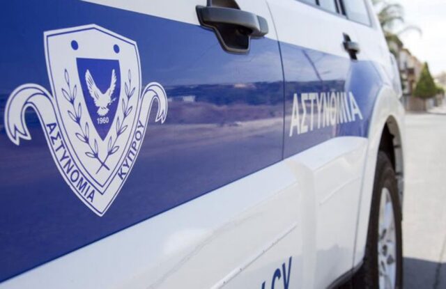 Συναγερμός στη Λεμεσό: Πυροβόλησαν κτήριο που στεγάζει εταιρείες Περιπολικό της Αστυνομίας Κύπρου