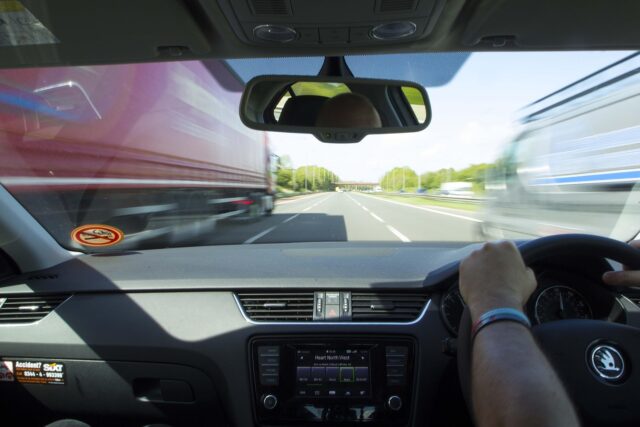 motorway-1555614_1280.jpg