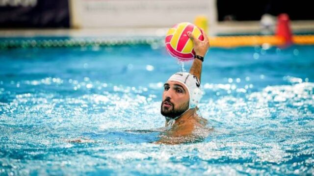 skoumbakis.jpg
