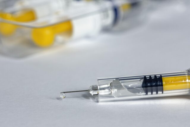 syringe-4544448_1280.jpg