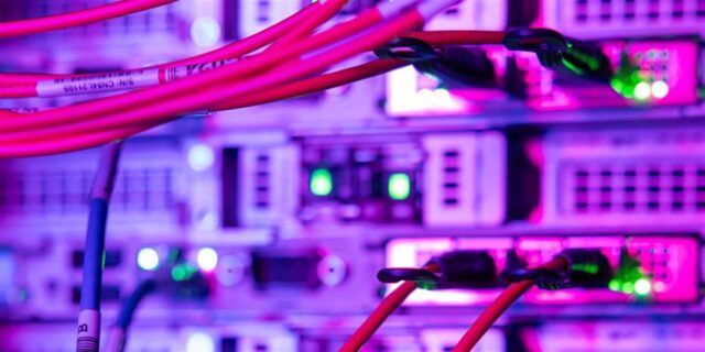 AI χρέος  δισ.: Από τις τράπεζες στην αγορά ομολόγων