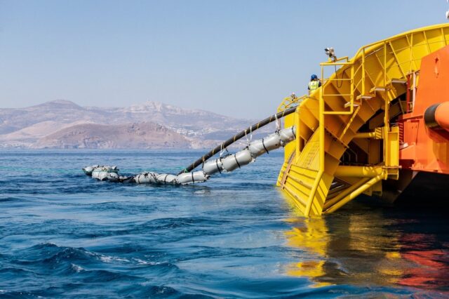 GSI: Το 66% στη Meridiam μετατρέπει το καλώδιο σε ελληνογαλλικό στρατηγικό στοίχημα