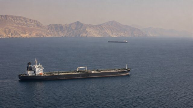 2026-08-10-hormuz-hardline-4.jpg
