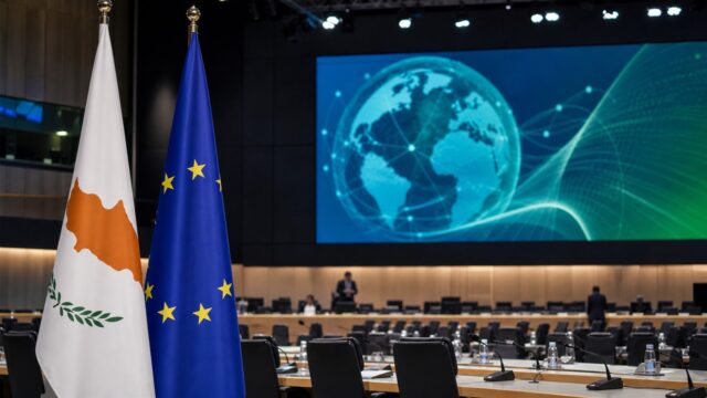 COP31: Η Κομισιόν χαρακτηρίζει απαράδεκτο τον αποκλεισμό της Κύπρου