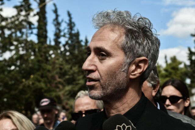 Πέθανε σε ηλικία 57 ετών ο τραγουδιστής Δημήτρης Κόκοτας Πέθανε σε ηλικία 57 ετών ο τραγουδιστής Δημήτρης Κόκοτας