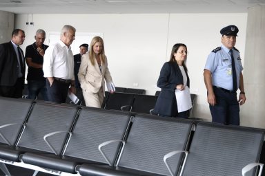Υπουργός Μεταφορών, Υπουργός Δικαιοσύνης – Επίσκεψη στο Αεροδρόμιο Λάρνακας