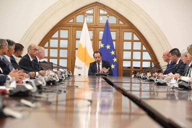 Πρόεδρος της Δημοκρατίας – Εκτελεστική Επιτροπή της ΟΕΒ