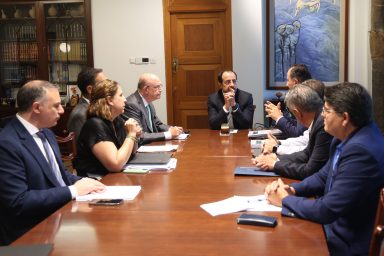 Πρόεδρος της Δημοκρατίας – Επικεφαλής της Ειδικής Επιστημονικής Επιτροπής για την ανασυγκρότηση του κτηνοτροφικού τομέα Προεδρικό Μέγαρο, Λευκωσία, Κύπρος