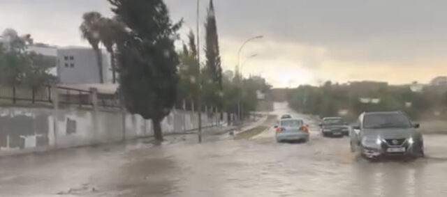 ΛΕΥΚΩΣΙΑ: Οι πρώτες βροχές έφεραν πλημμύρες και προβλήματα – Πότε θα καθαριστούν οι σχάρες των δρόμων;- (Βίντεο+Φώτο) ΛΕΥΚΩΣΙΑ: Οι πρώτες βροχές έφεραν πλημμύρες και προβλήματα – Πότε θα καθαριστούν οι σχάρες των δρόμων;- (Βίντεο+Φώτο)