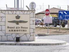Η είσοδος της αεροπορικής βάσης RAF Ακρωτηρίου στη Λεμεσό