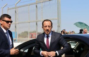 Χριστοδουλίδης: Στόχος η έναρξη εντατικών διαβουλεύσεων για το Κυπριακό Ξεκίνησε η συνάντηση των ηγετών στο παλαιό αεροδρόμιο Λευκωσίας