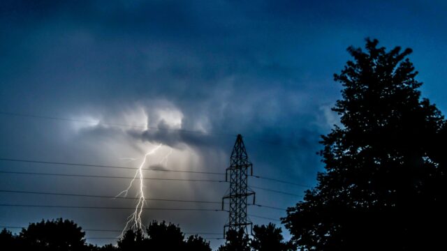 storm-grid-lightning-16x9-1.jpg