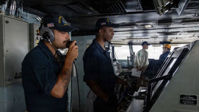 uss-abraham-lincoln-return.jpg
