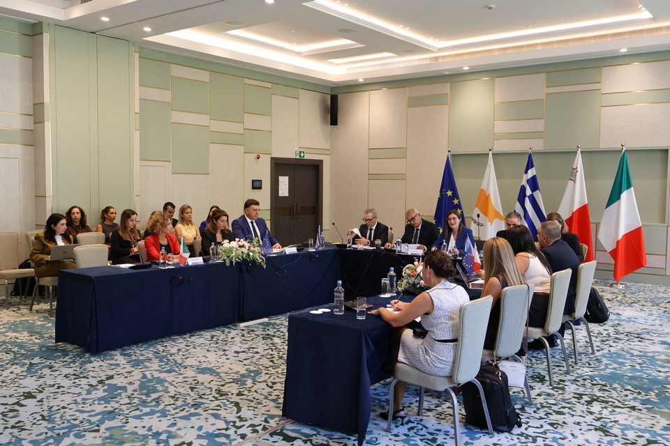 09092026_yfnaftiliasTrimeris (5)gov
