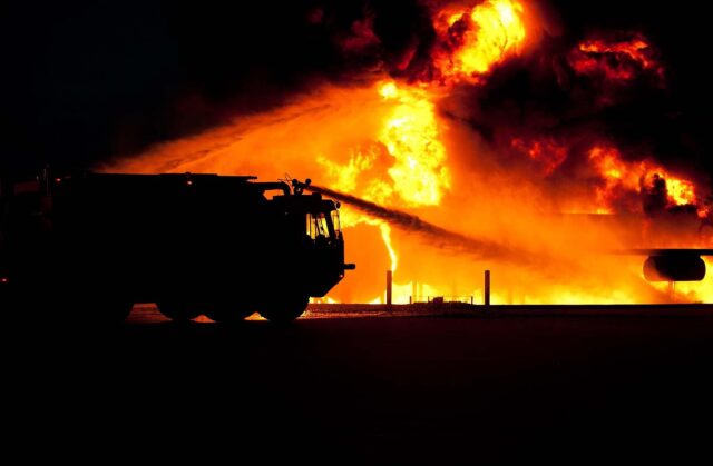 12019-fire-165575_1920.jpg