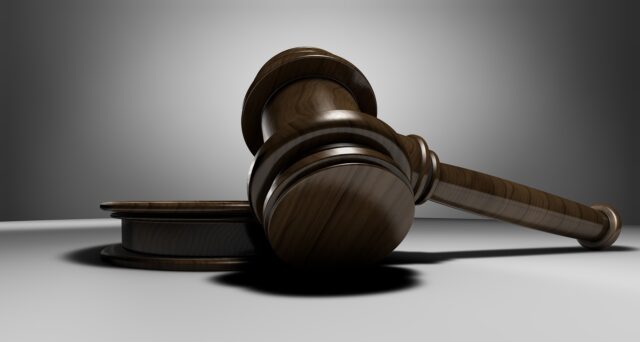 2541163-judge-3665164_1920.jpg
