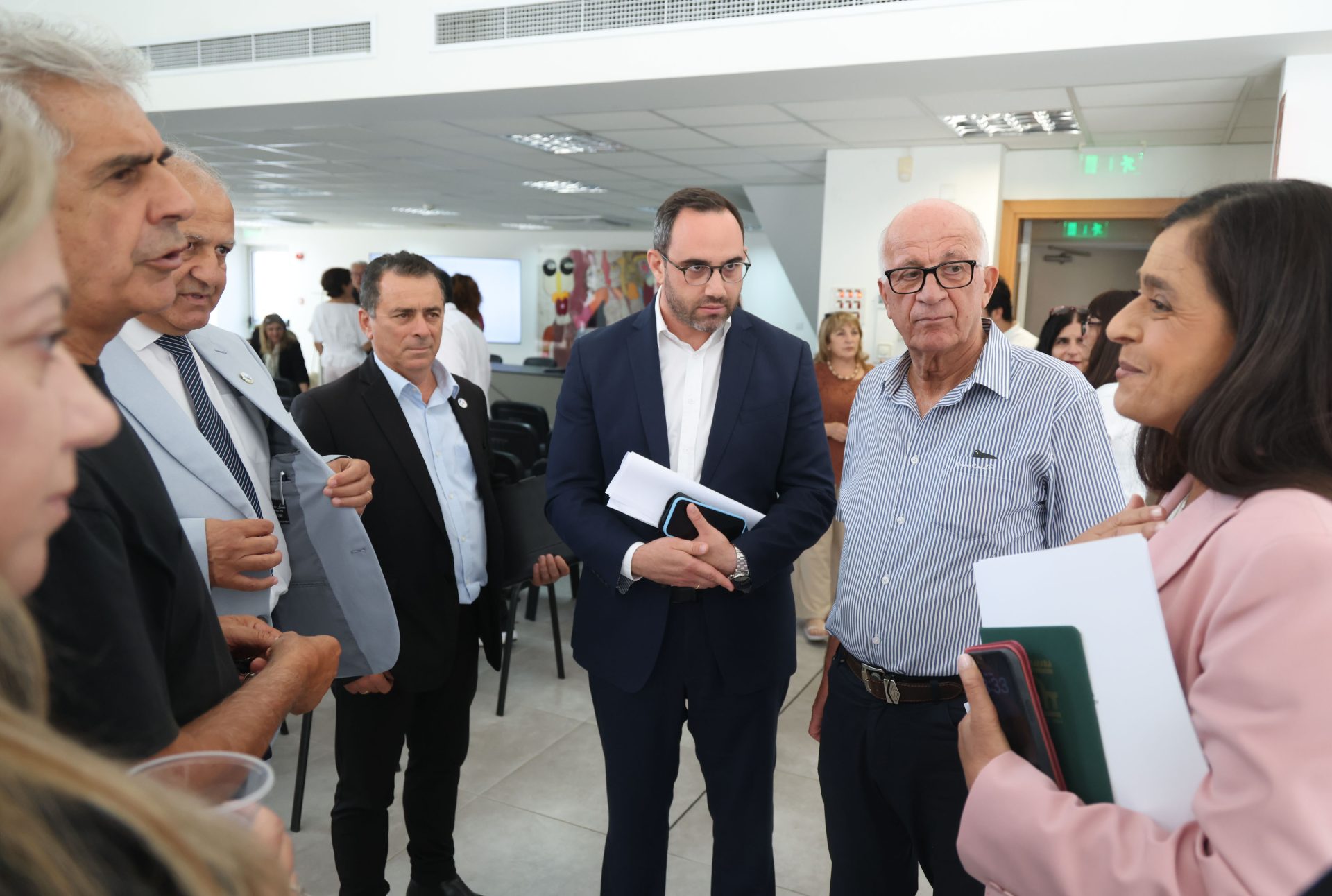 Υφυπουργός Πολιτισμού – Παρουσίασ