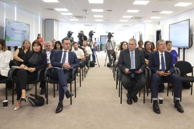 Υπουργός Εργασίας, Υφυπουργός Έρευνας – Συνέντευξη Τύπου
