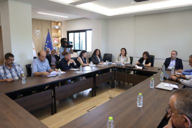 Υπουργός Μεταφορών, Υπουργός Παιδείας – Διευρυμένη Υπουργική Σύσκεψη με θέμα τις σχολικές διαδρομές και την παραβατικότητα