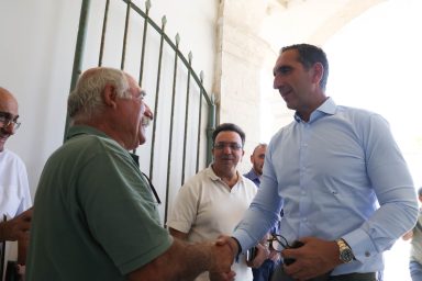 Υπουργός Εσωτερικών – Αναπληρώτρια Έπαρχος Πάφου και Προέδροι Κοινοτικών Συμβουλίων της Επαρχίας Πάφου