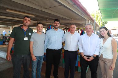 Υπουργός Γεωργίας – Επίσκεψη στη νέα Λαϊκή Αγορά Στροβόλου
