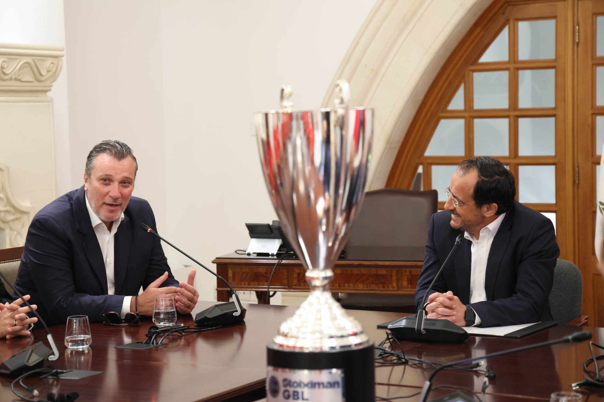 Πρόεδρος της Δημοκρατίας – Αποστο