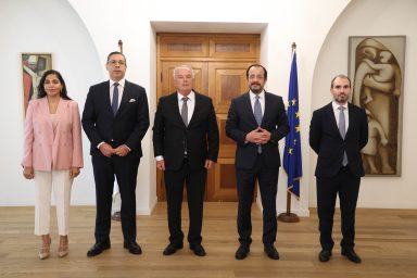 Πρόεδρος της Δημοκρατίας – Διαπιστευτήρια του νέου Πρέσβη της Σλοβακικής Δημοκρατίας