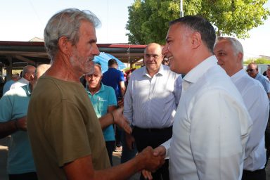 Υπουργός Γεωργίας – Επίσκεψη στη νέα Λαϊκή Αγορά Στροβόλου