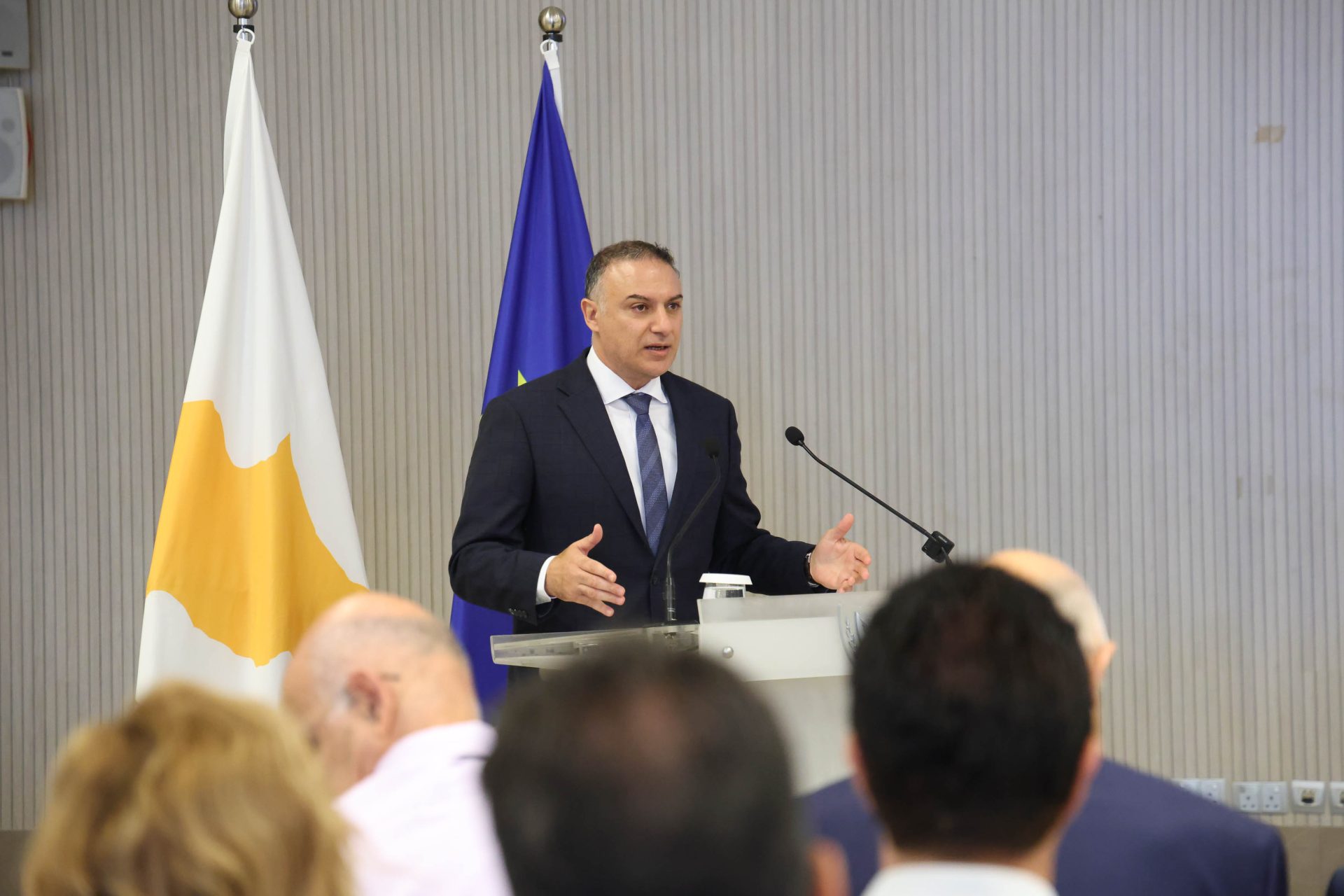 Υπουργός Γεωργίας – Δημόσια Παρου