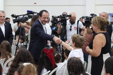 Πρόεδρος της Δημοκρατίας – Επίσκεψη στο Δημοτικό Σχολείο Κωνσταντινουπόλεως