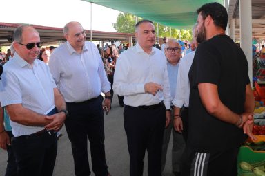 Υπουργός Γεωργίας – Επίσκεψη στη νέα Λαϊκή Αγορά Στροβόλου