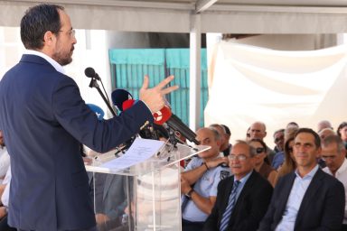 Πρόεδρος της Δημοκρατίας – Τελετή εγκαινίων της ανάπλασης του πυρήνα της Κοινότητας Μενίκου