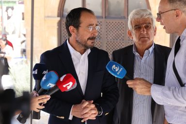 Πρόεδρος της Δημοκρατίας – Τελετή εγκαινίων της ανάπλασης του πυρήνα της Κοινότητας Μενίκου