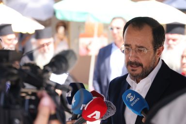 Πρόεδρος της Δημοκρατίας – Τελετή εγκαινίων της ανάπλασης του πυρήνα της Κοινότητας Μενίκου