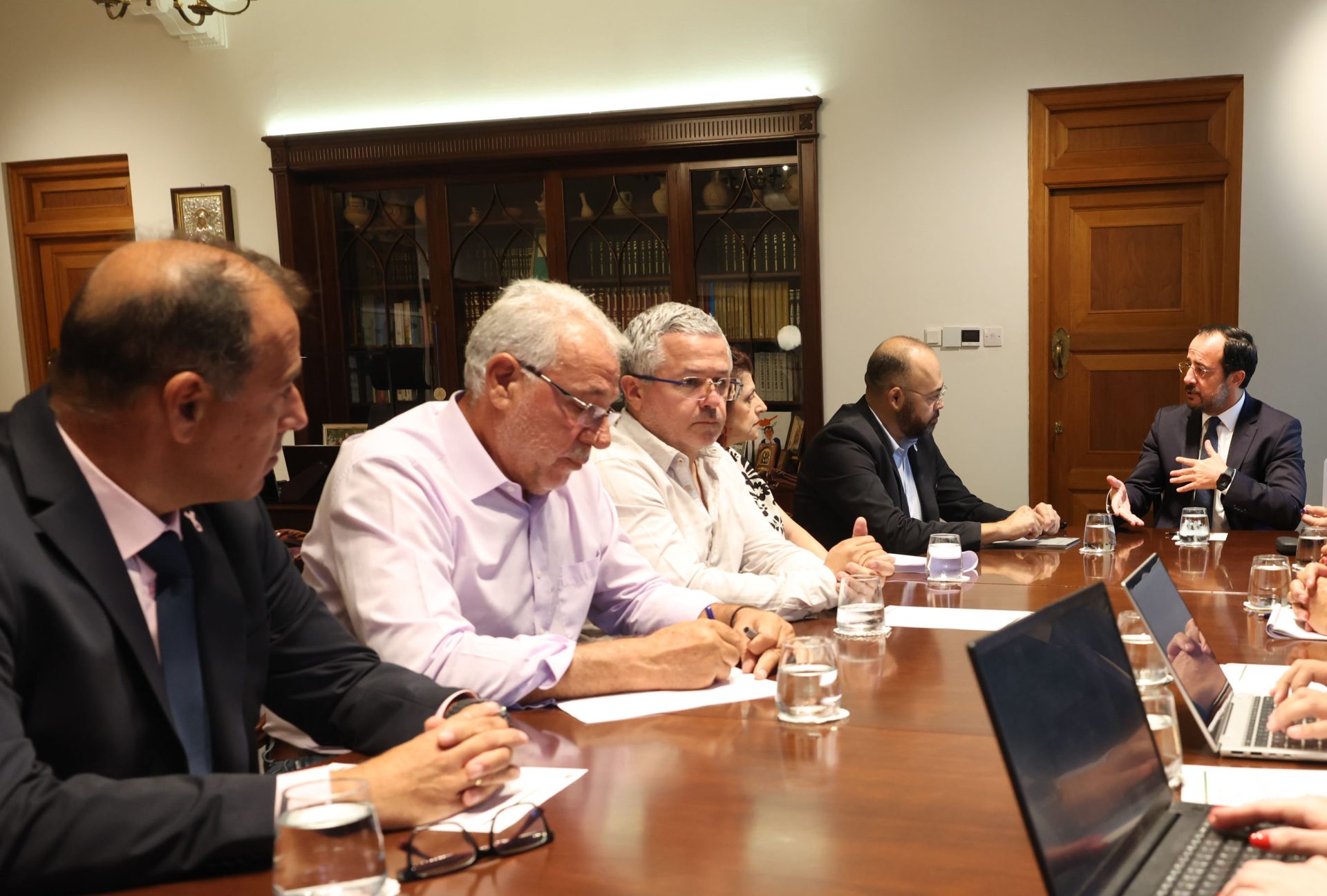 Πρόεδρος της Δημοκρατίας – Εκτελε