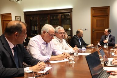 Πρόεδρος της Δημοκρατίας – Εκτελεστική Επιτροπή ΟΣΑΚ