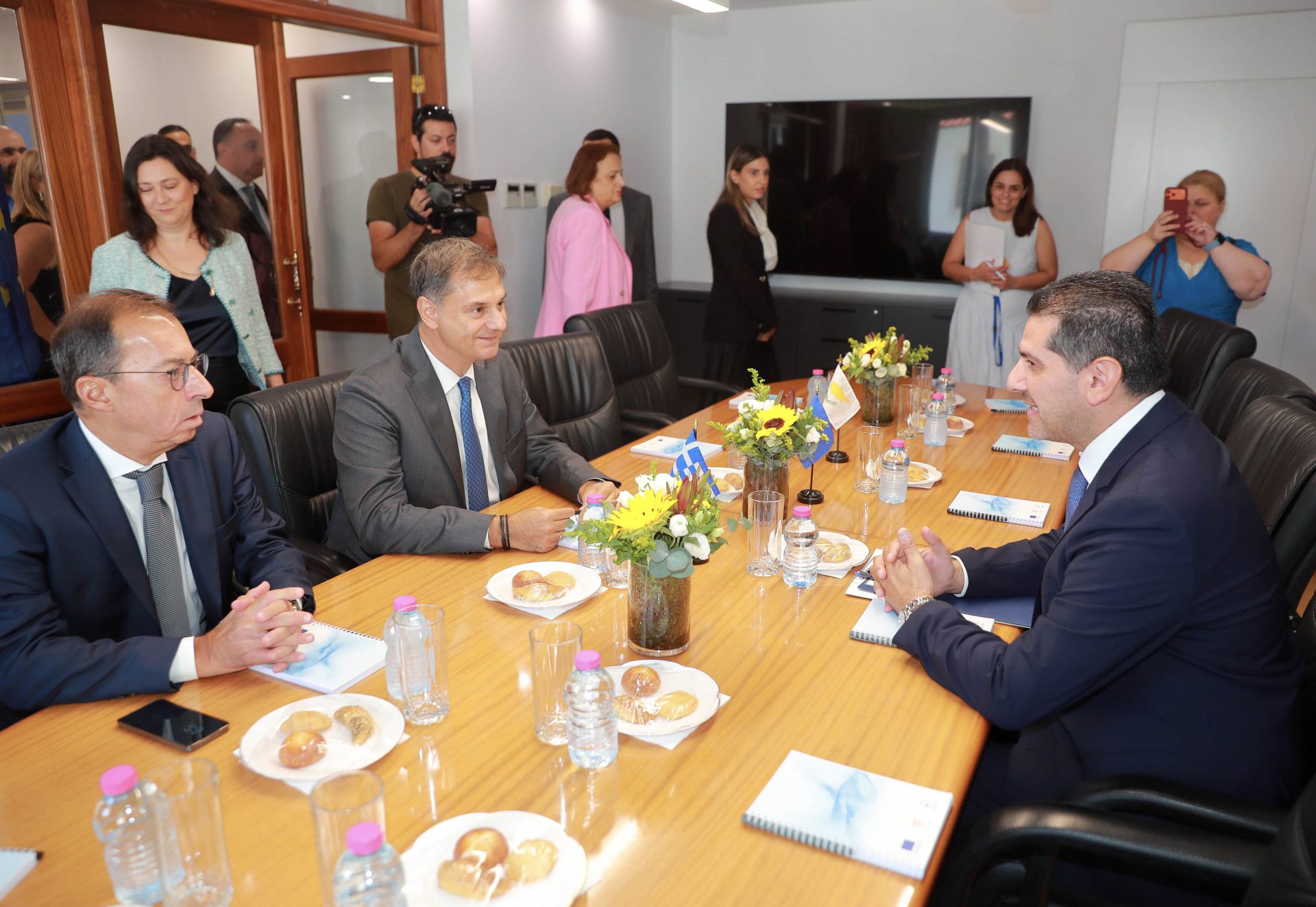 Υπουργός Ενέργειας – Υφυπουργός Ε