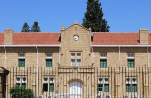 Πρόσβαση με δημοσιογραφική ταυτότητα στα δικαστήρια ζητά η ΕΣΚ
