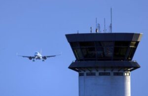 Λήξη συναγερμού στη Λάρνακα μετά την απειλή για βόμβα σε πτήση